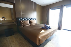 Rollaway beds, free WiFi