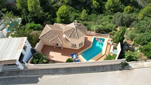 Unclassified image, 3 of 50, button - Modern, well maintained villa with stunning sea views, private pool, Wi-Fi, air conditioning (Denia)