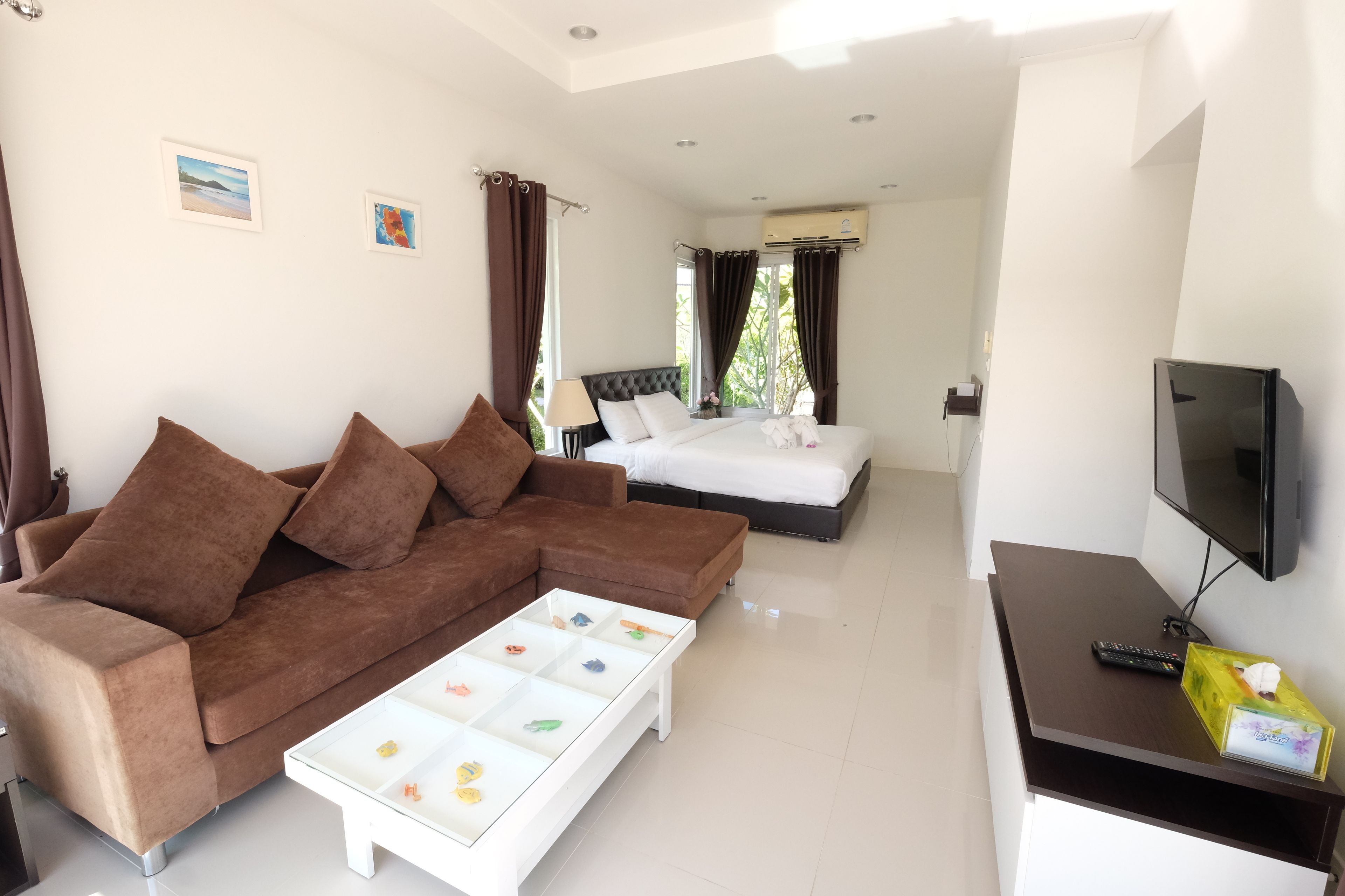 Minibar, cortinas blackout y wifi gratis 