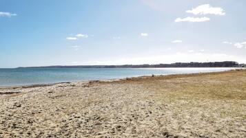 Plage à proximité, pêche sur place