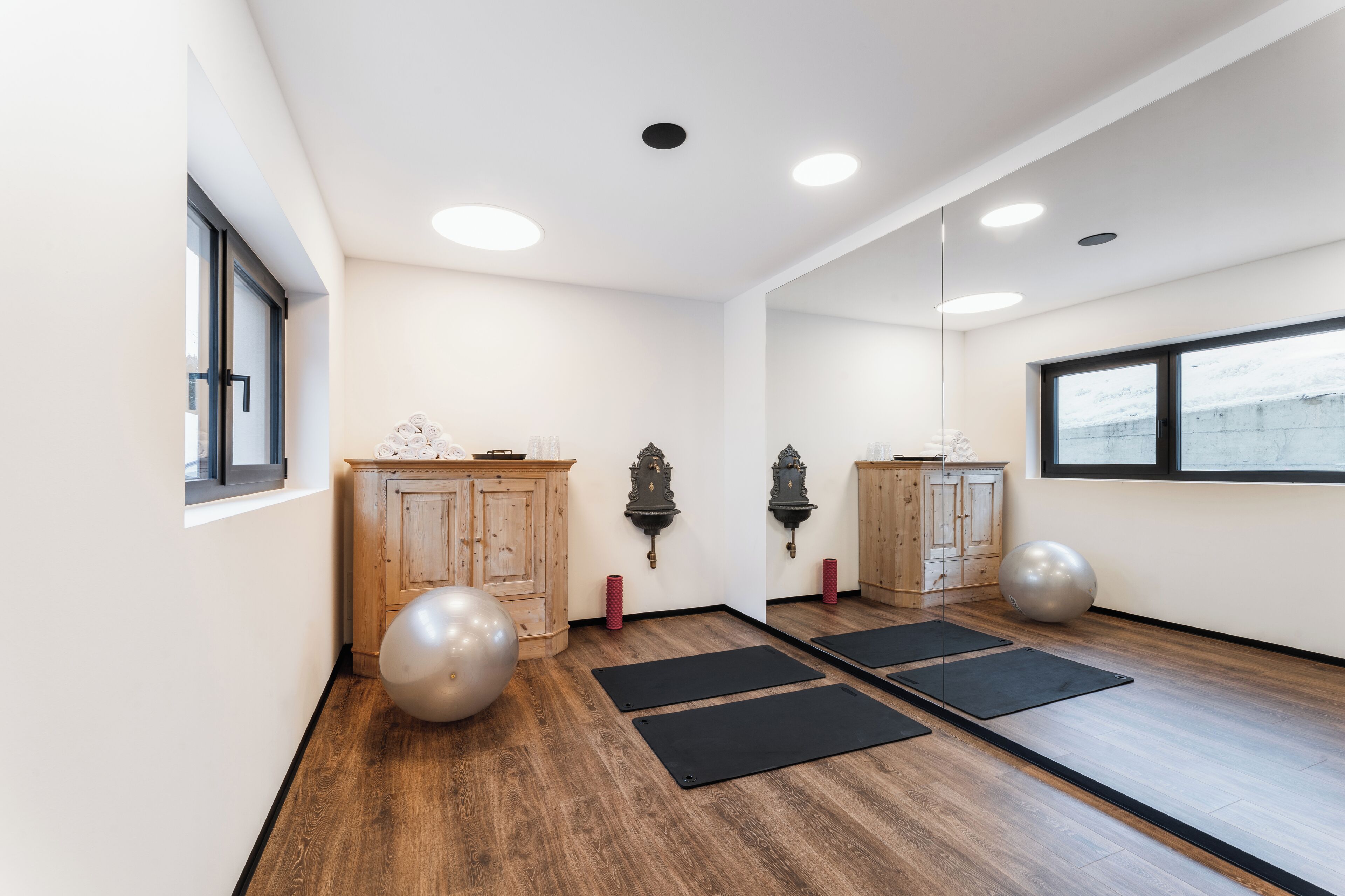 Foto - La Cort My Dollhouse - Adults Only