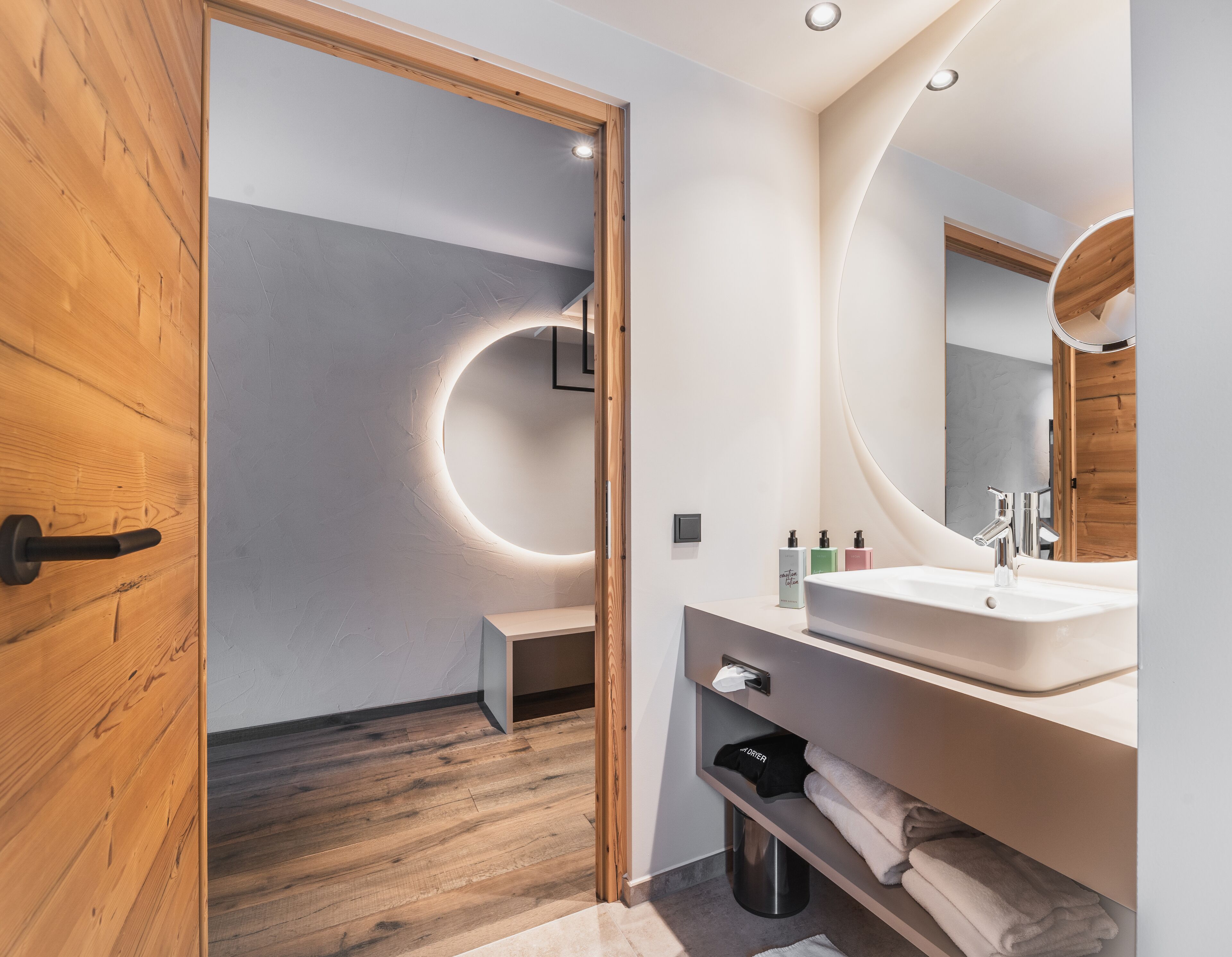 Foto - La Cort My Dollhouse - Adults Only