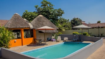 Outdoor pool, pool loungers