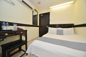 Habitación doble Deluxe | Escritorio y wifi gratis