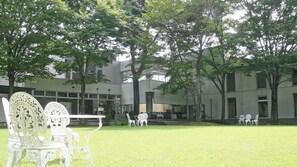 Outdoor dining - Izumizaki Country Village (Izumizaki-mura)