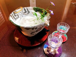 식사 및 음료