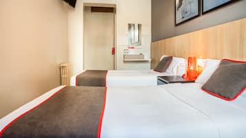 1 habitación, escritorio, wifi gratis y ropa de cama