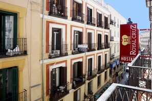 Dobbeltrom, balkong | Sengetøy av topp kvalitet, safe på rommet og lydisolert