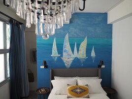 特色双人房 | 办公桌、遮光窗帘、免费 WiFi