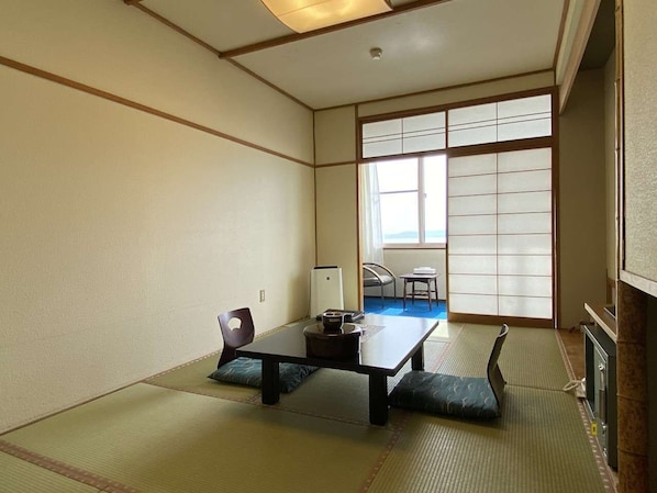 Unclassified image, 1 of 24, button - Ryokan Asamushi Onsen Hotel Akitaya (Aomori)