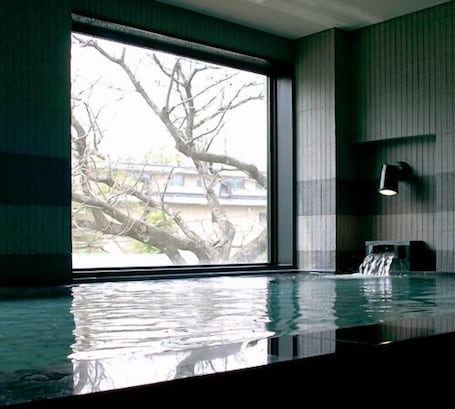 Spa. Towadako Yugetsu