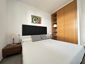 2 Schlafzimmer, Bügeleisen/Bügelbrett, WLAN, Bettwäsche