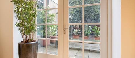 1 kamar tidur, meja kerja, tempat tidur bayi gratis, dan Wi-Fi gratis