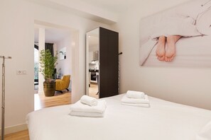 Apartemen, 1 kamar tidur (11) | 1 kamar tidur, meja kerja, dan setrika/meja setrika