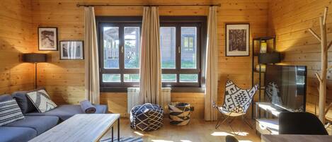 Familienhaus, 4 Schlafzimmer, Bergblick | Wohnzimmer