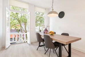 Apartment, 3 Bedrooms (43-BIS-A) | 1 bedroom, iron/ironing board, free cots/infant beds, free WiFi