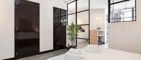 1 bedroom, iron/ironing board, free cribs/infant beds, free WiFi