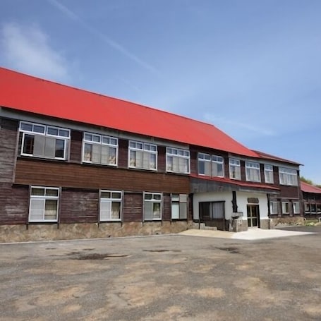 Exterior. Fukenoyu