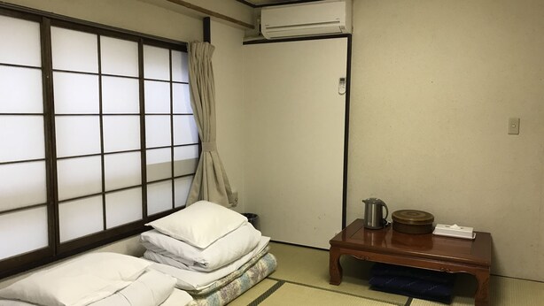 傳統三人房, 非吸煙房, 私人浴室 (TR. Japanese Style)