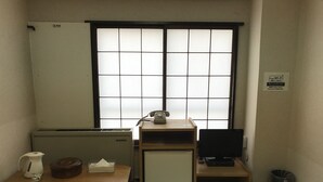 R. Triple Japanese Style Room, Non Smoking, Shared Bathroom | Room amenity - Kinuya Honkan (Tokyo)