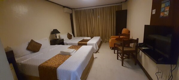 Family Room, 2 Queen Beds