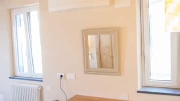 Chambre Double Deluxe, 1 grand lit, vue mer | Ăquipements de la chambre