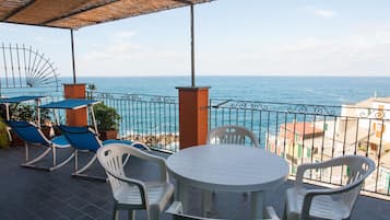 Superior Double Room, 1 Queen Bed, Terrace, Sea View | Terrace/patio