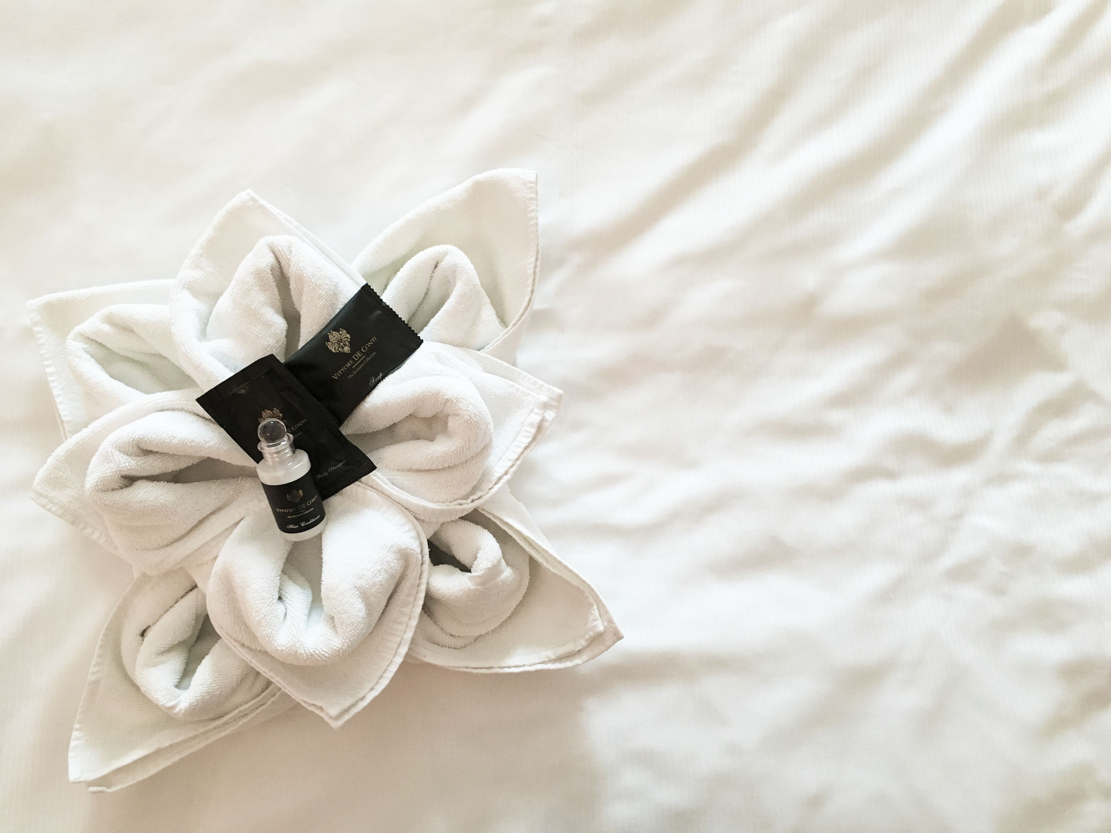 Deluxe Double Room | Blackout drapes, cribs (surcharge), individually decorated, bed sheets