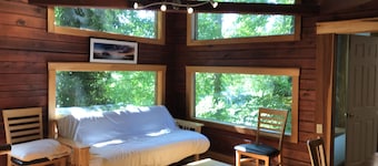 COZY CABIN Is A Centrally Located Cabin In The Red River Gorge, Ky