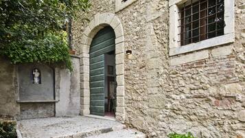 EntrĂ©e de lâhĂ©bergement