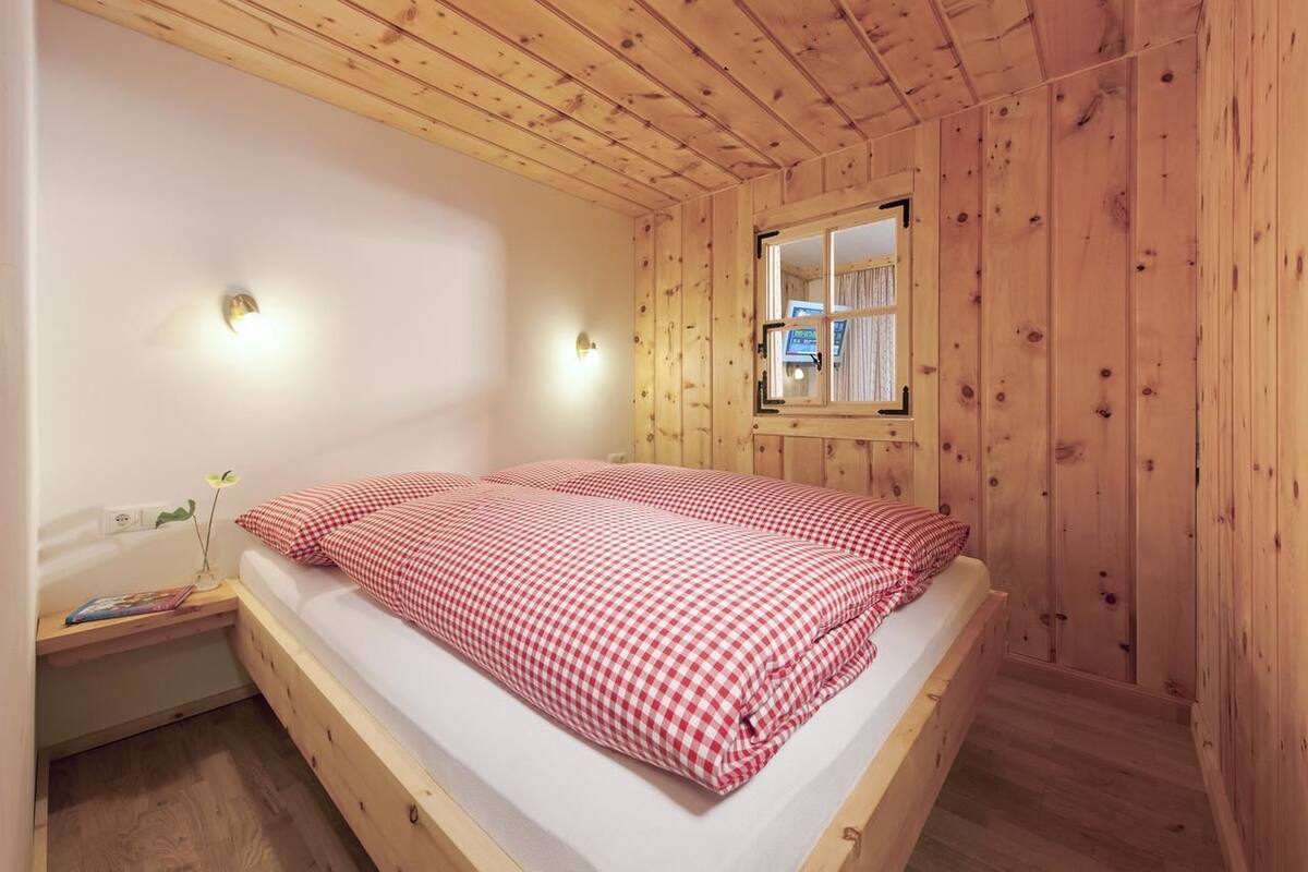 Studio (incl. cleaning fee) | Literie de qualité, bureau, fer et planche à repasser