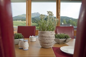 Superior-Studio (incl. cleaning fee) | Hochwertige Bettwaren, Schreibtisch, Bügeleisen/Bügelbrett