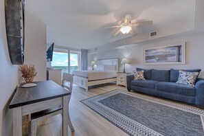 4 habitaciones, tabla de planchar con plancha, wifi y ropa de cama 