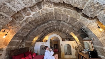 Escritorio, insonorización y wifi gratis