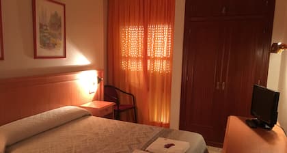 Hostal Carlos III
