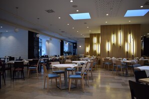 包每日自助早餐