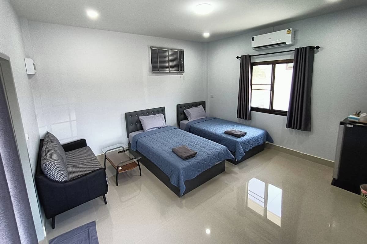 Superior Twin Room with Garden View (B) | WiFi (free), bed sheets