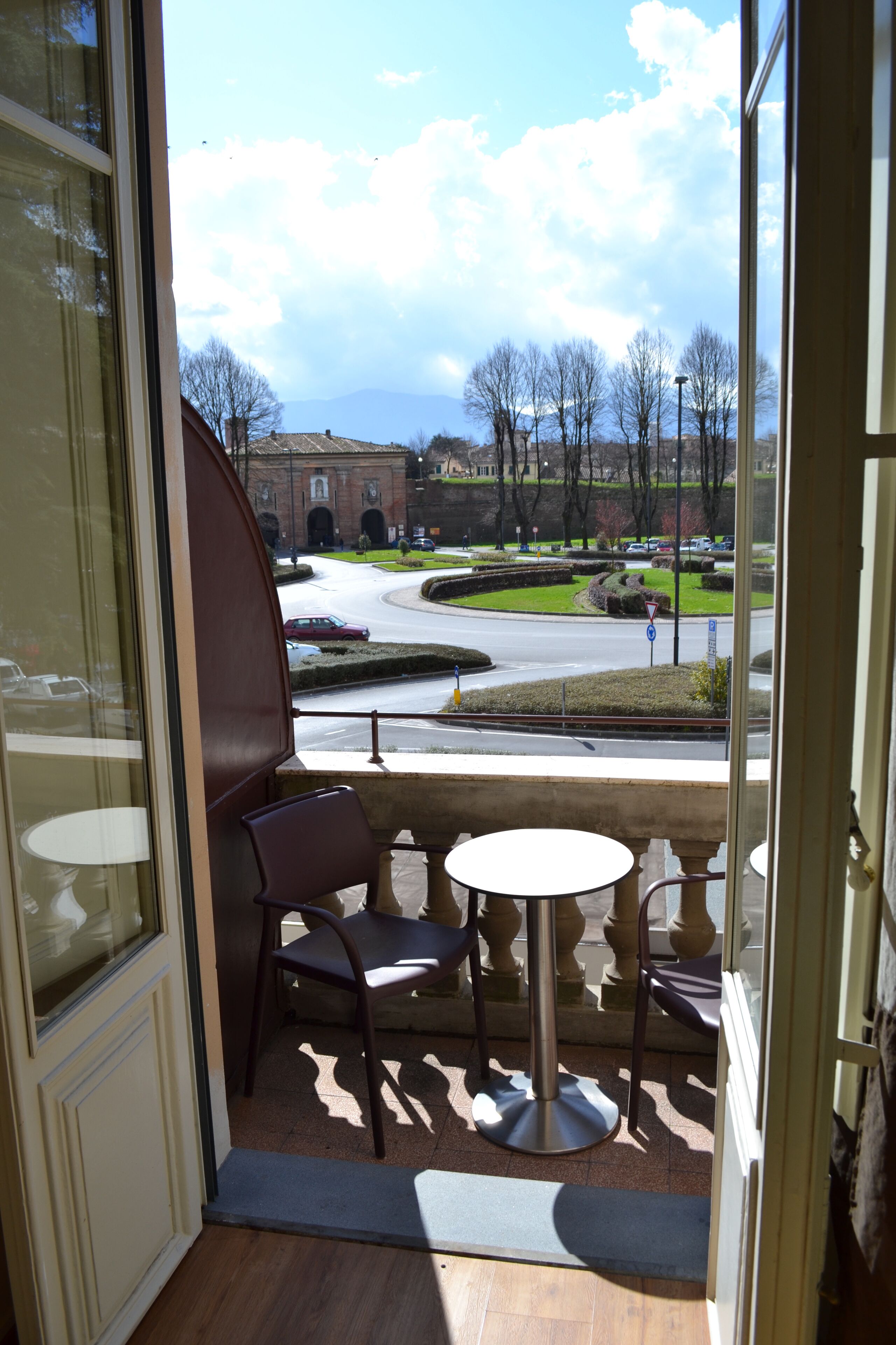 Comfort-Zimmer, Balkon, Stadtblick | Balkon