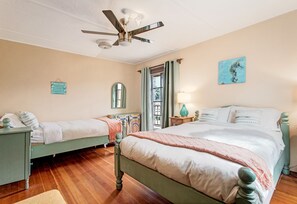 7 bedrooms, free WiFi, bed sheets