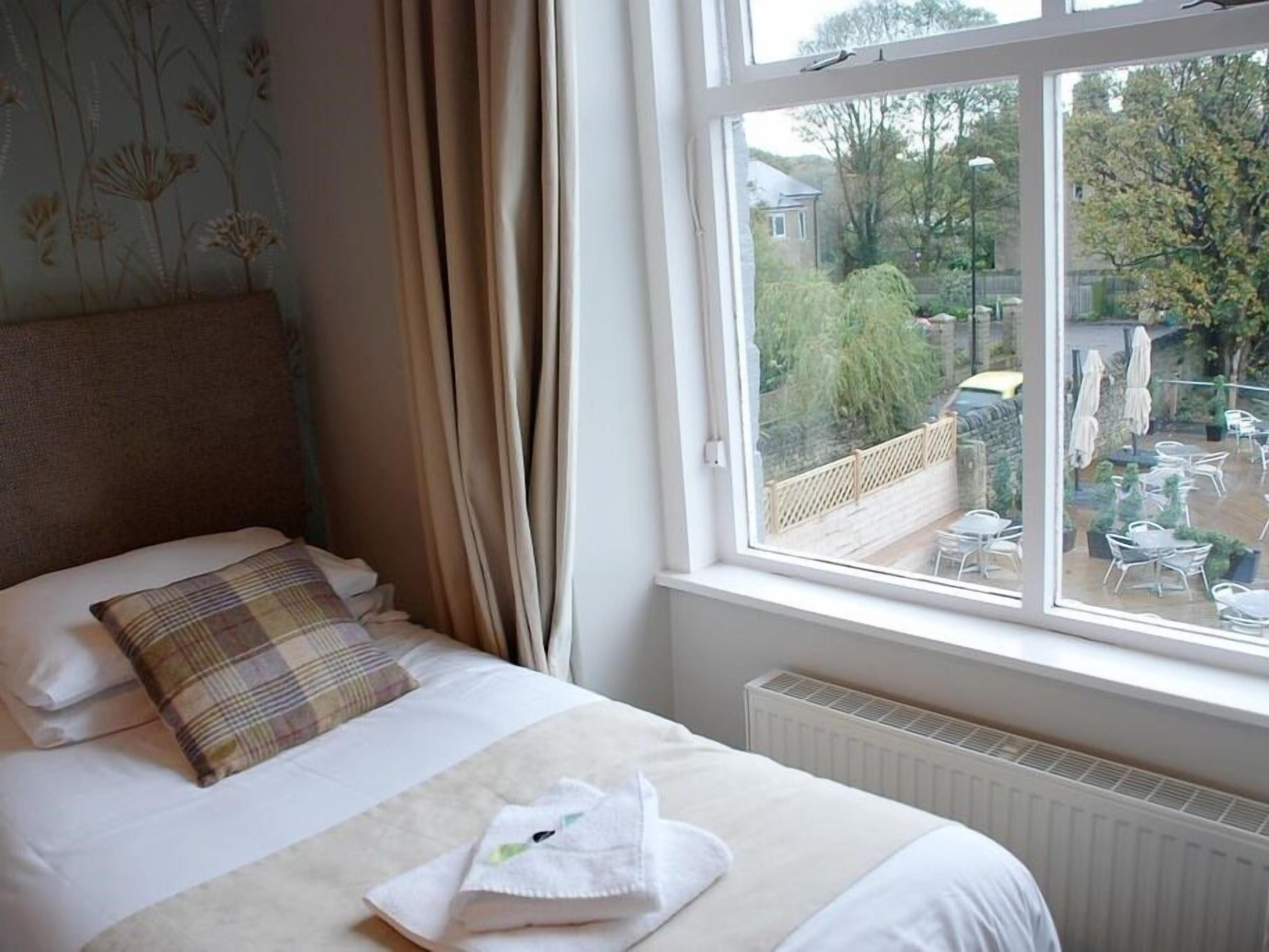 ห้องทวิน, ห้องน้ำในตัว, วิวสวน | วิวจากที่พัก