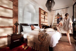 Signature huis, 4 slaapkamers | Een kluis op de kamer, individueel gedecoreerd, individueel gemeubileerd