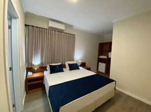 Minibar, blackout curtains, soundproofing, free WiFi - Laponia Hotel Gramado (Gramado)