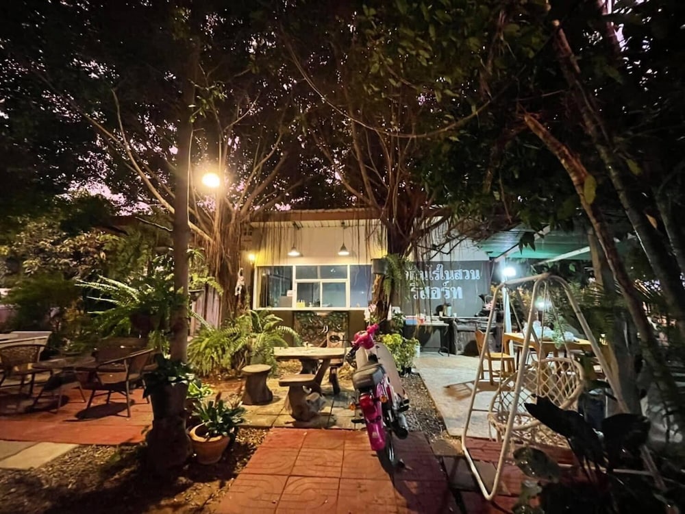 2 Star Hotels