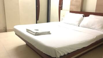Blackout curtains, rollaway beds, free WiFi, bed sheets