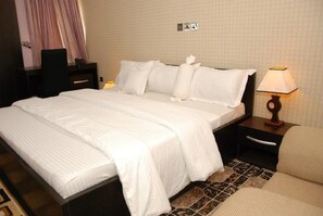 Phòng Deluxe | Bàn, truy cập Internet không dây miễn phí, bộ trải giường 