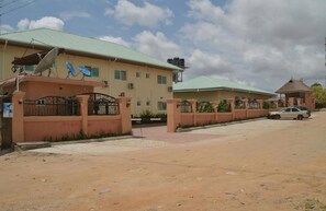 Property entrance - Best Budget Hotel (Abuja)