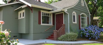 Beautiful University Park Art House In N. Portland, Near U. Of P.