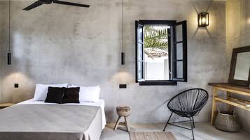Villa, 2 chambres, piscine privée, rez-de-chaussée | 3 chambres, literie de qualité supérieure, bureau, chambres insonorisées