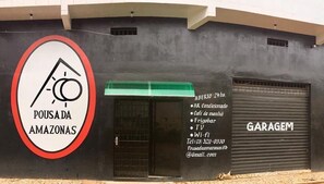 Fachada de la propiedad