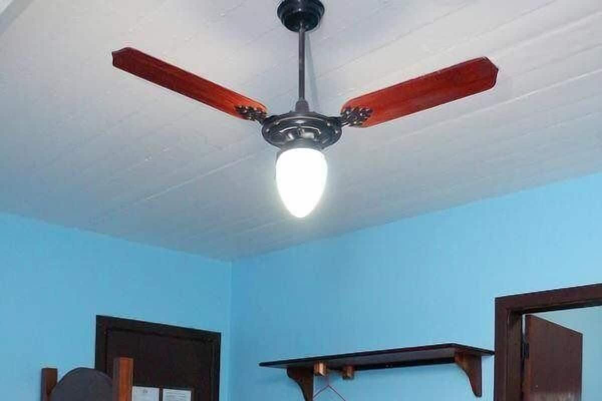 Minibaari, työpöytä, vauvansängyt, ilmainen Wi-Fi